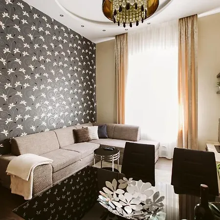 Apartman A_or_ B_luxflat_2br_2ba_vaci Street *